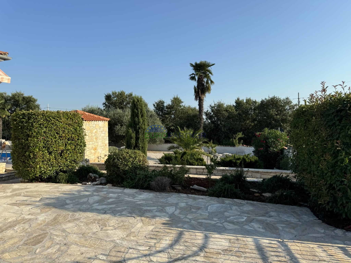 Villa indipendente con appartamento aggiuntivo e vista mare, Poreč, Istria