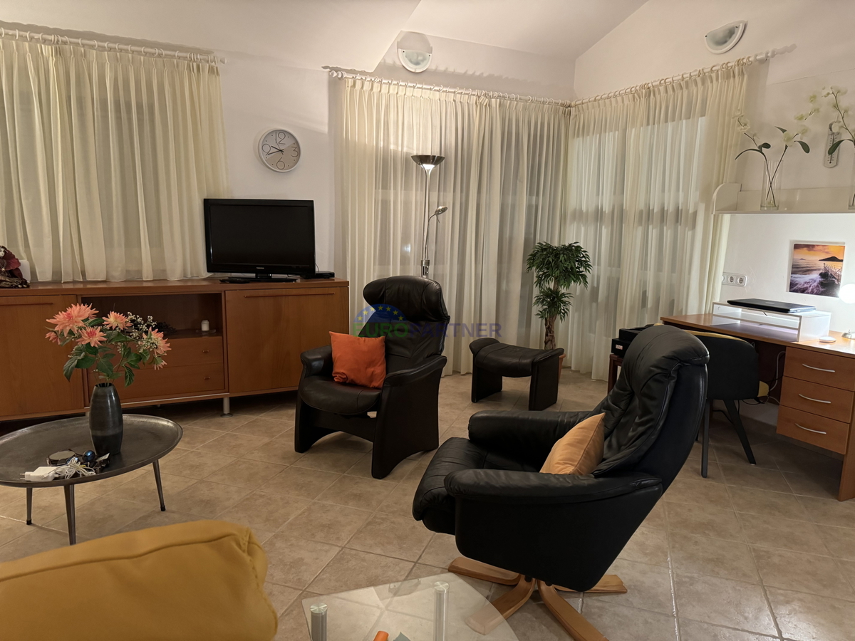 Villa indipendente con appartamento aggiuntivo e vista mare, Poreč, Istria