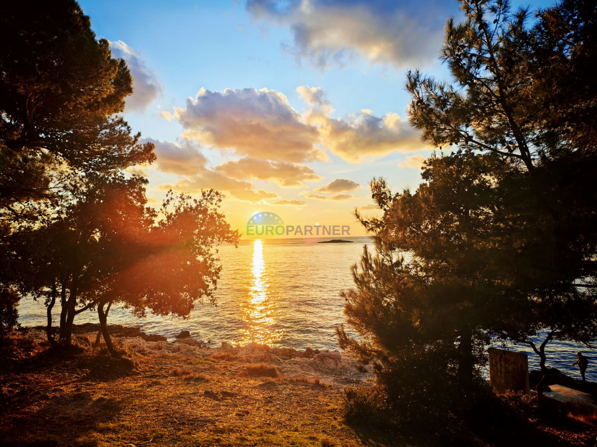 Villa indipendente con appartamento aggiuntivo e vista mare, Poreč, Istria