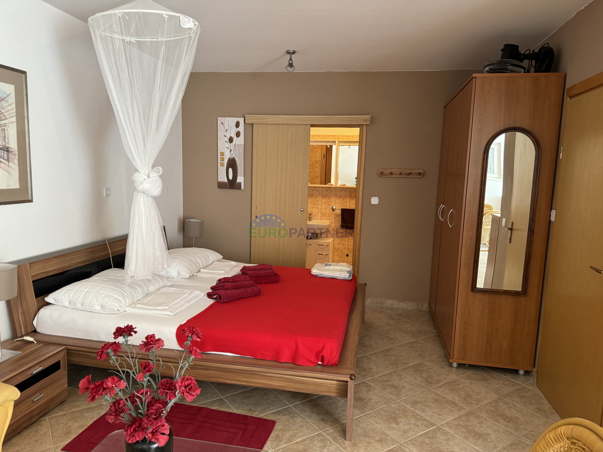 Villa indipendente con appartamento aggiuntivo e vista mare, Poreč, Istria