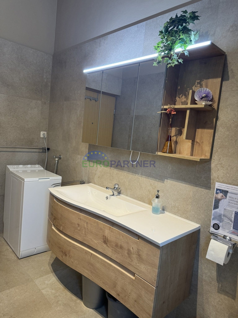 Villa indipendente con appartamento aggiuntivo e vista mare, Poreč, Istria