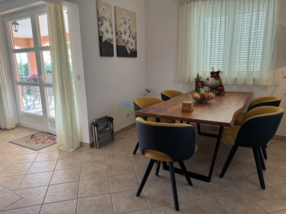 Villa indipendente con appartamento aggiuntivo e vista mare, Poreč, Istria