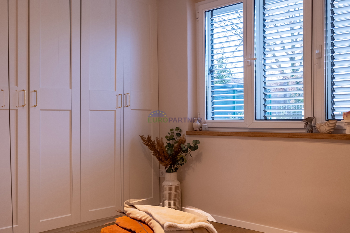 Casa con giardino di 3200 m2! Parenzo, a 5 km dal mare