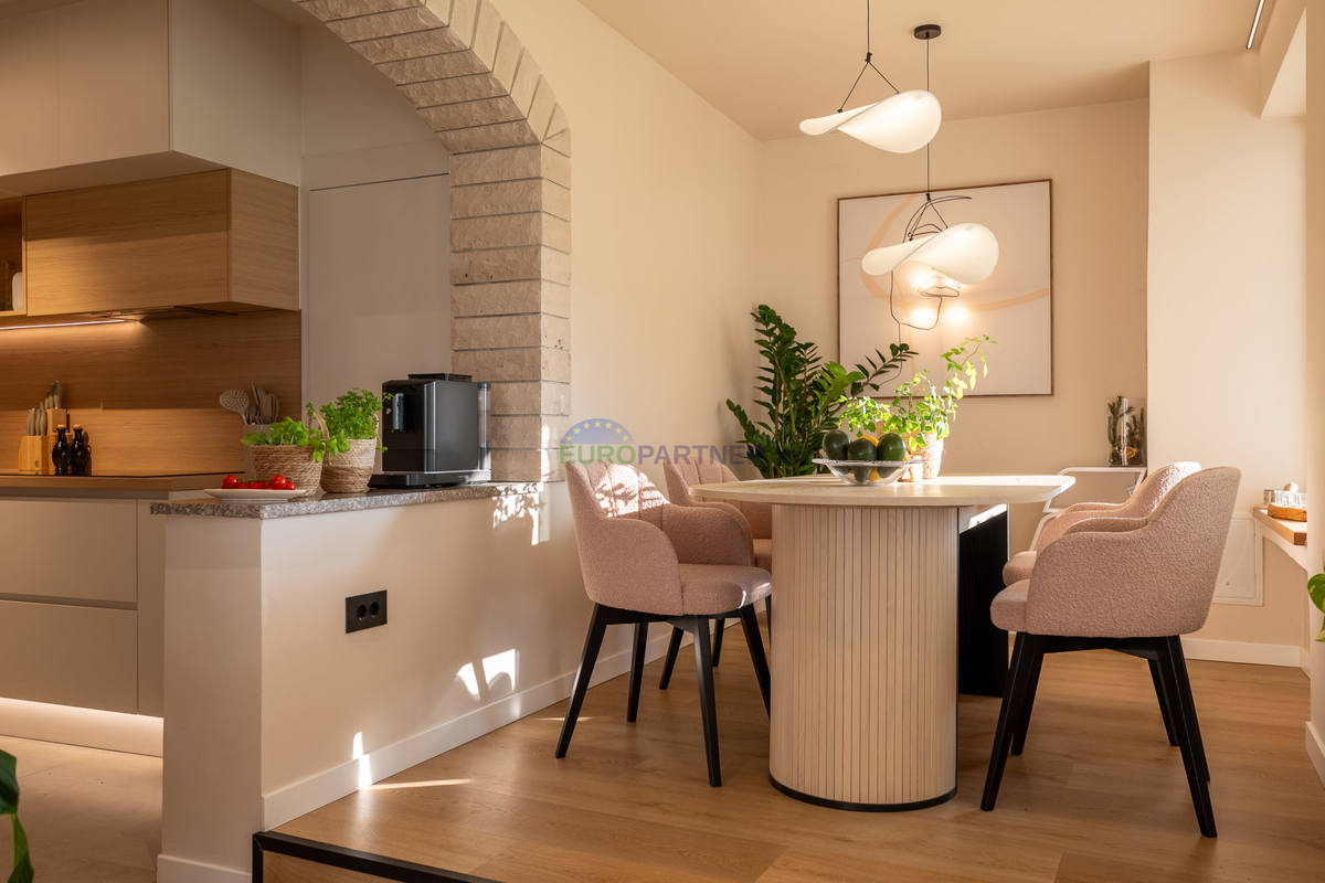 Casa con giardino di 3200 m2! Parenzo, a 5 km dal mare