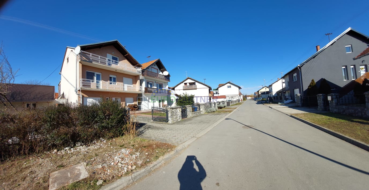 Spaziosa casa vicino al centro di Slavonski Brod