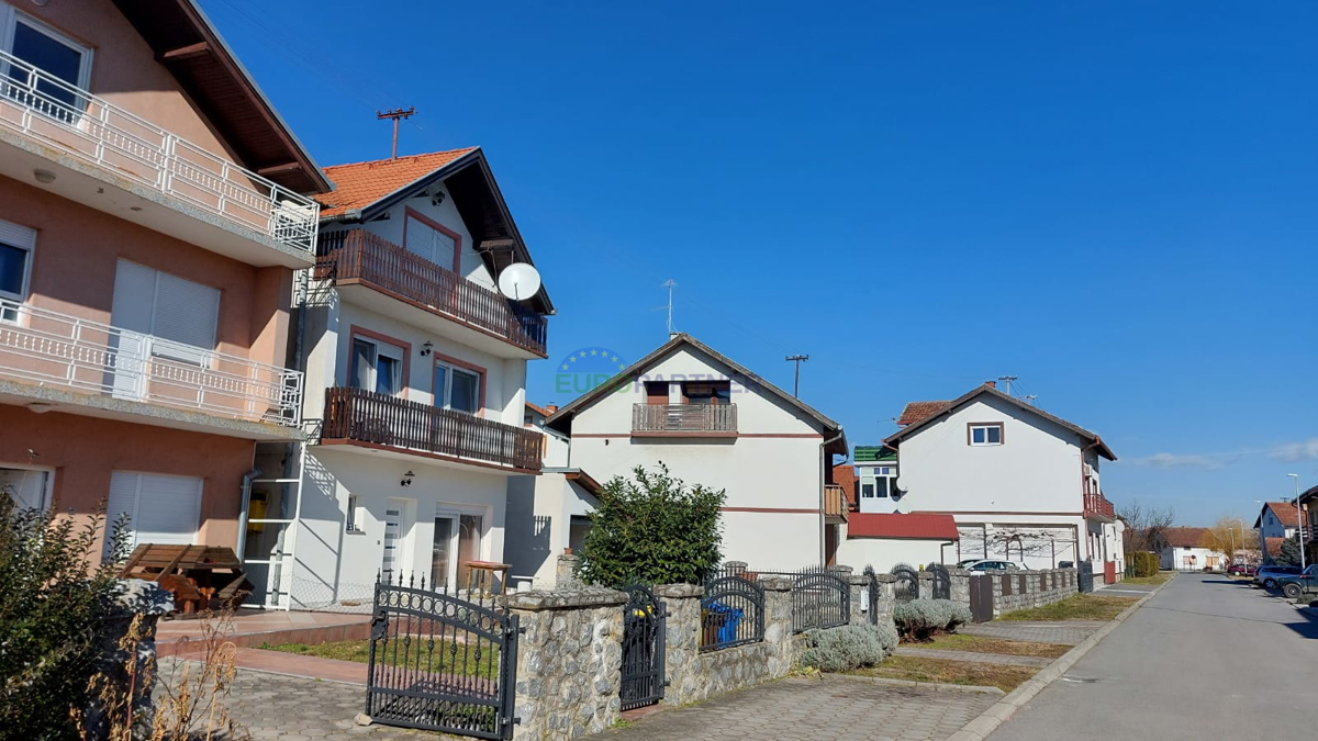 Spaziosa casa vicino al centro di Slavonski Brod