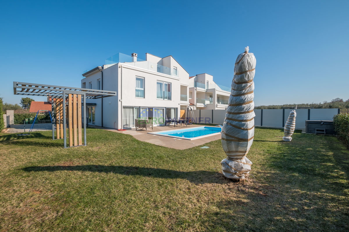 Villa di design con vista sul mare e sulla natura, Parenzo, a 2 km dal mare