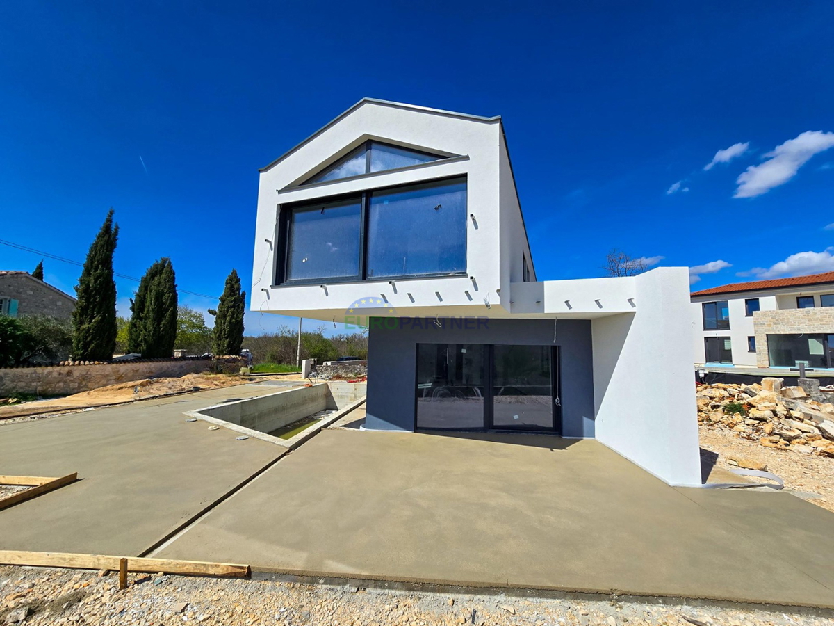 Villa moderna con piscina ai margini del villaggio, Poreč, Lovreč