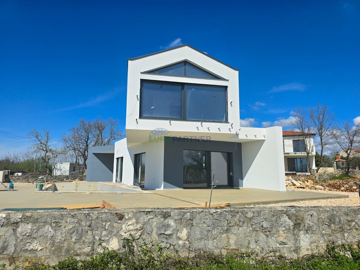 Villa moderna con piscina ai margini del villaggio, Poreč, Lovreč