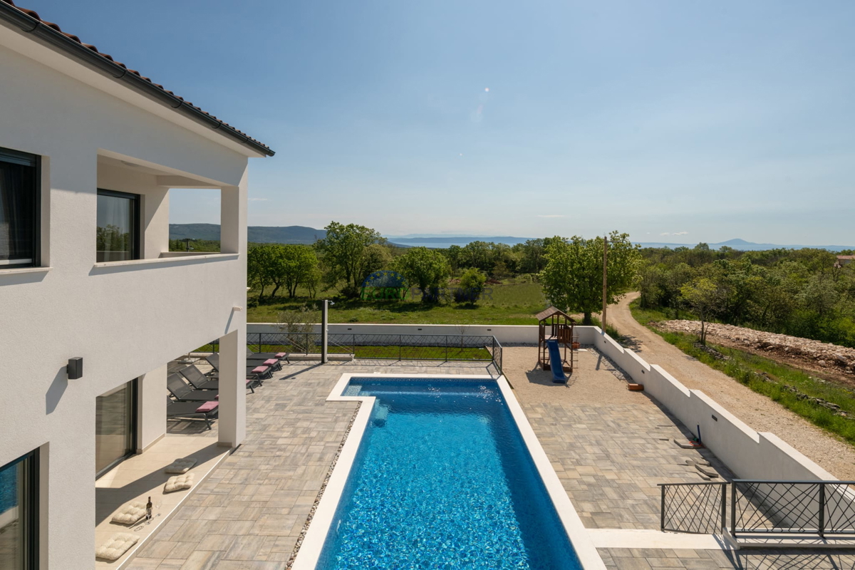 Villa moderna con vista mare, Marčana