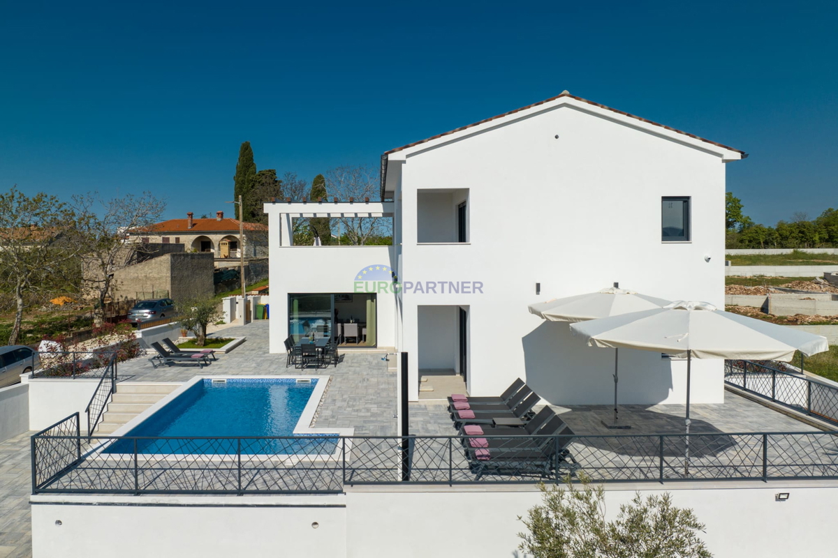 Villa moderna con vista mare, Marčana