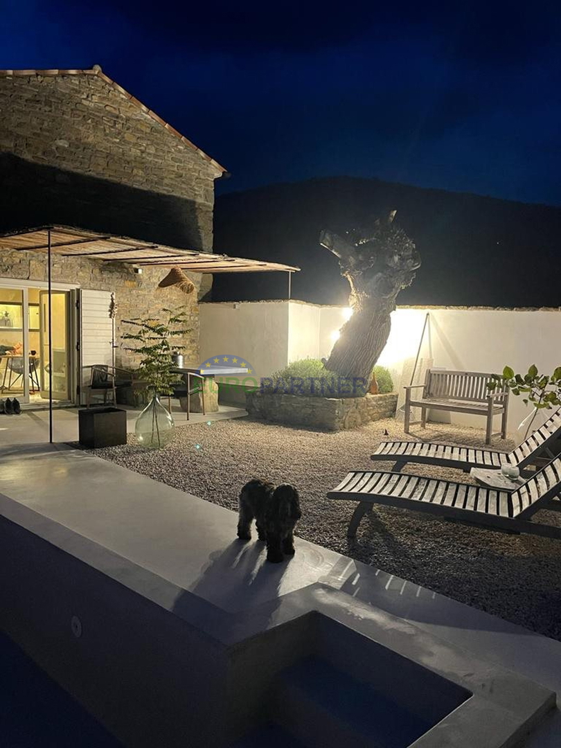 Istria, Motovun, bellissima casa in pietra di design nel cuore dell&apos;Istria
