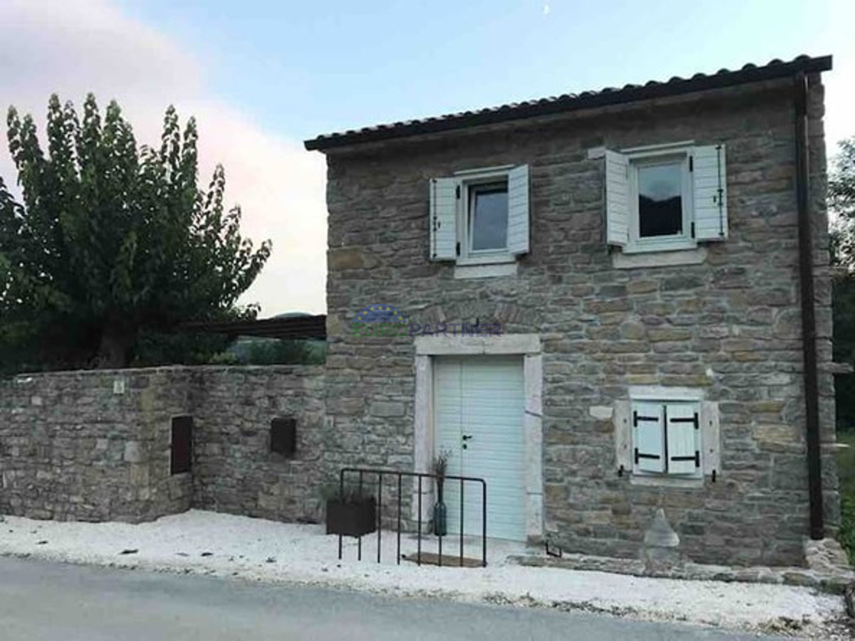 Istria, Motovun, bellissima casa in pietra di design nel cuore dell&apos;Istria