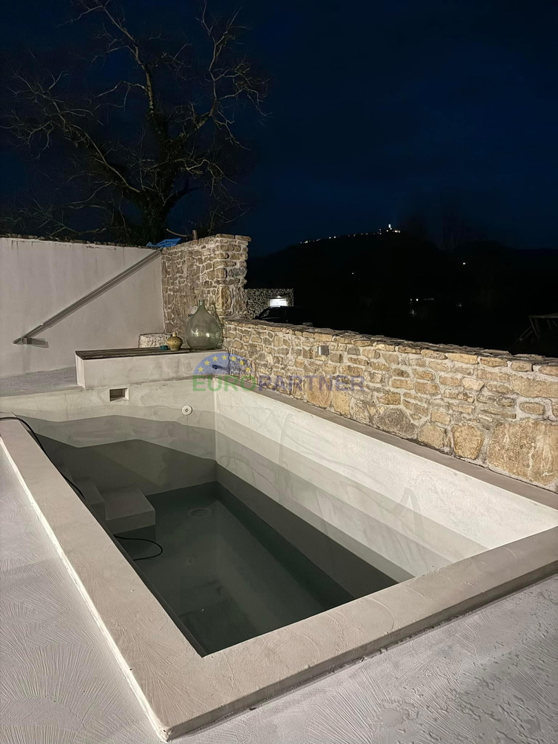 Istria, Motovun, bellissima casa in pietra di design nel cuore dell&apos;Istria
