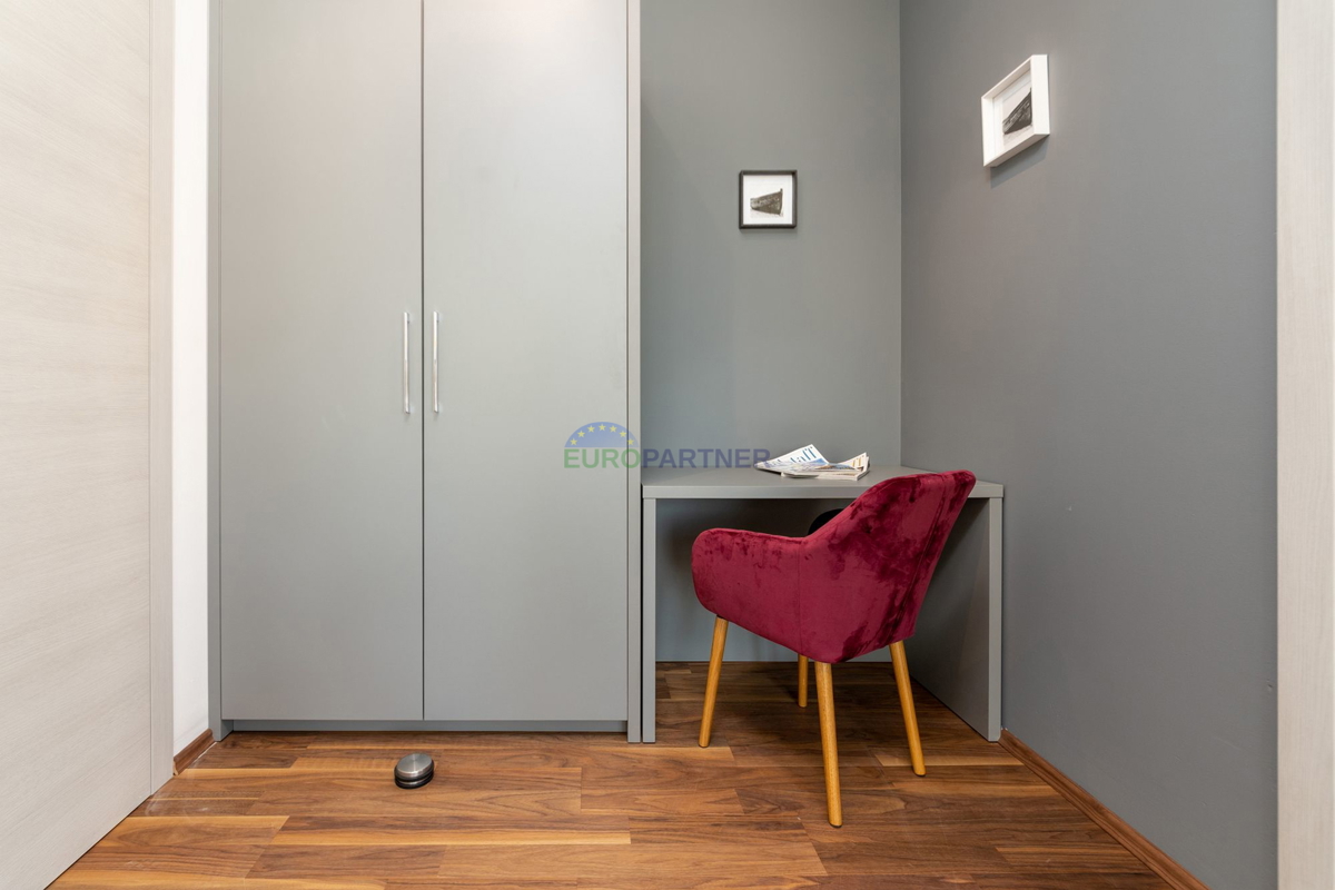 Lussuosa villa con 6000m2 di giardino, nei dintorni di Poreč.