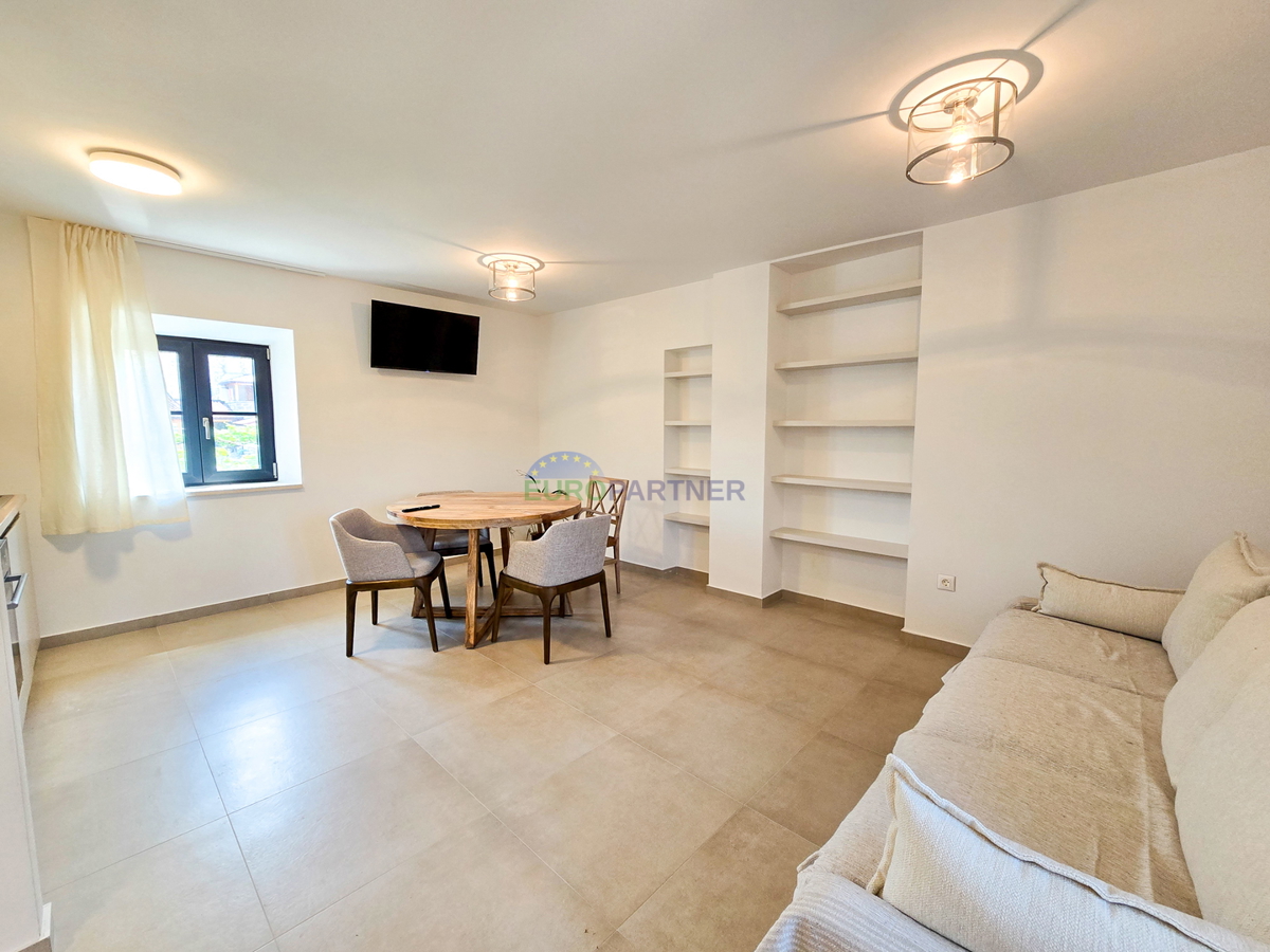 Appartamento su due piani a 1 km dal mare, Tar