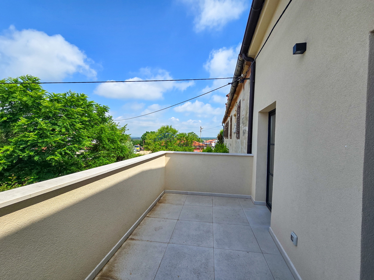 Appartamento su due piani a 1 km dal mare, Tar