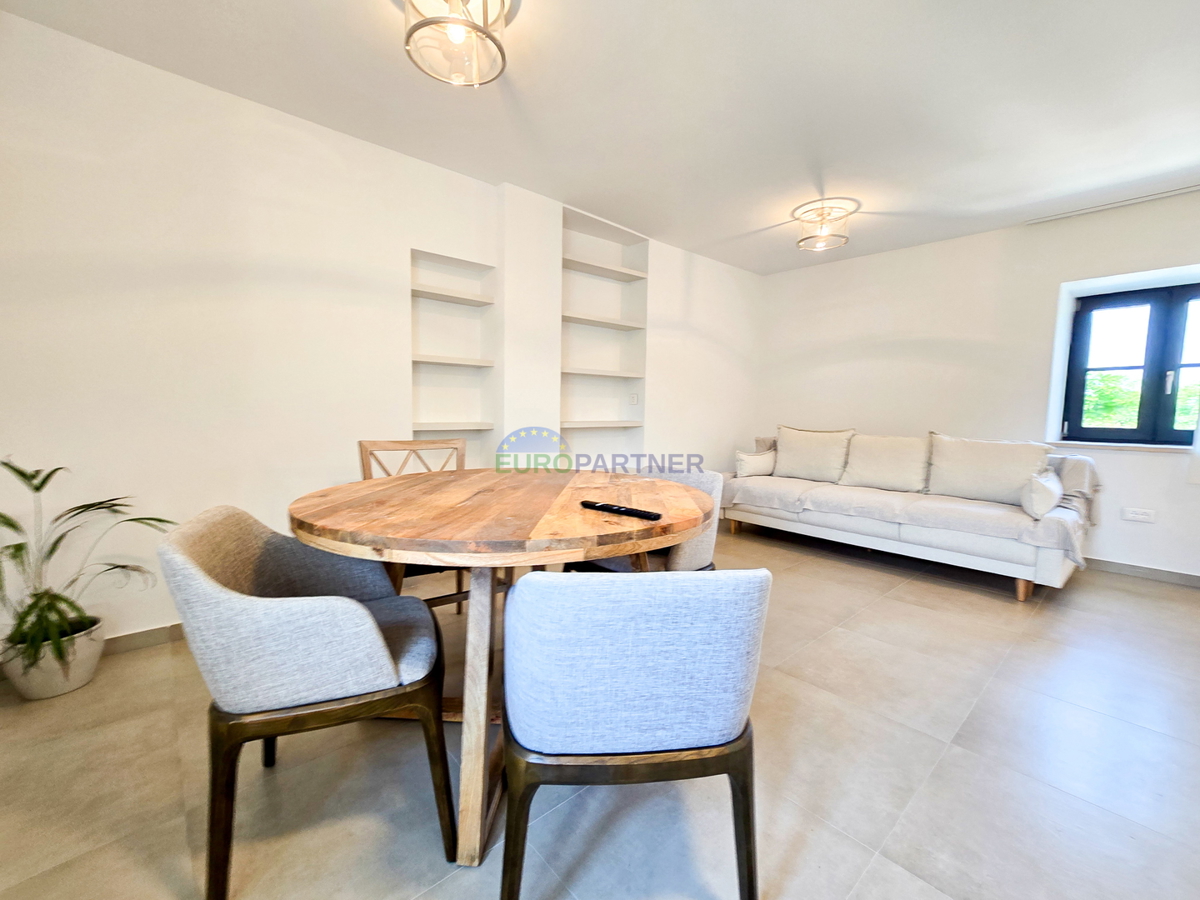 Appartamento su due piani a 1 km dal mare, Tar