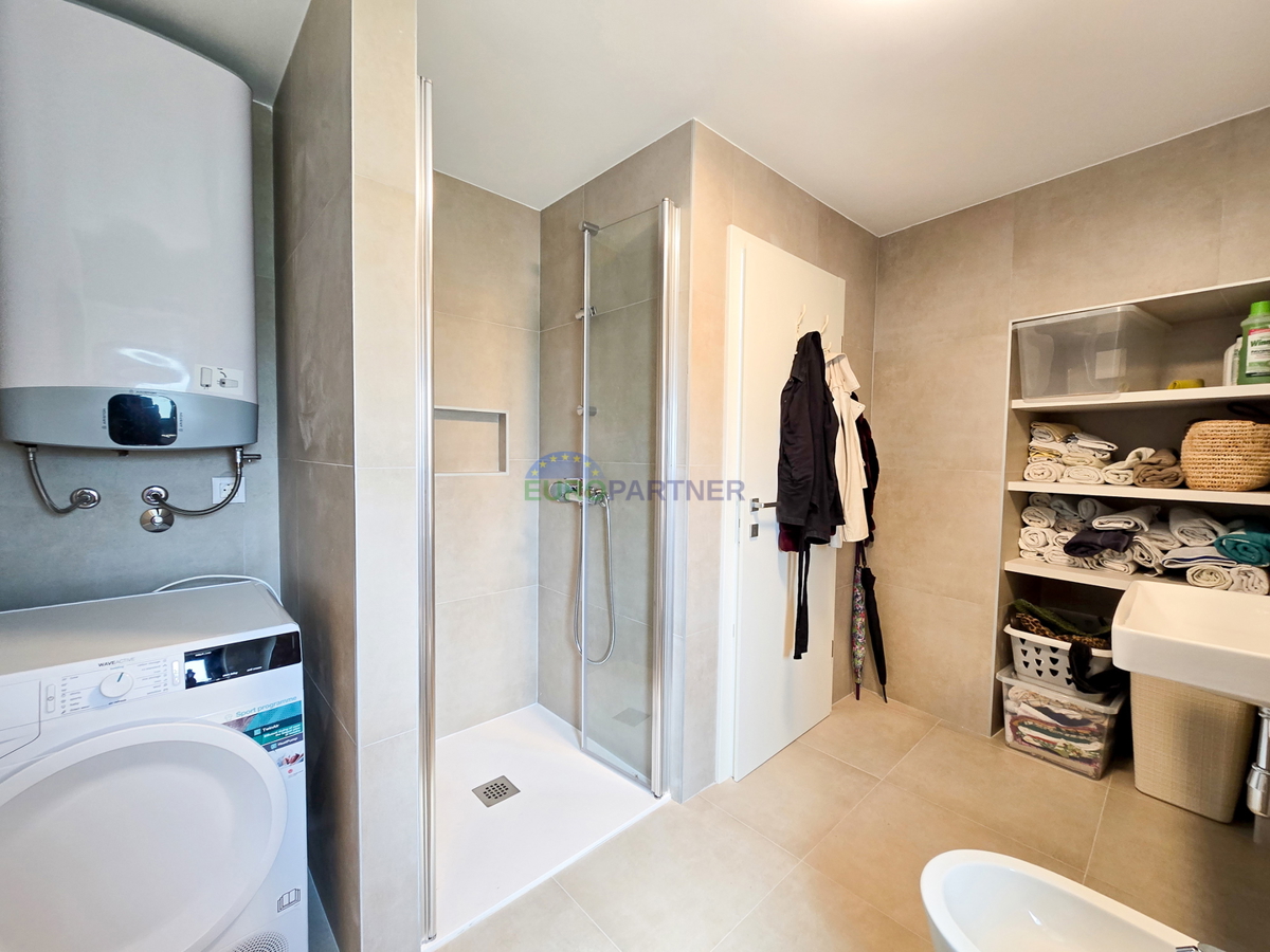 Appartamento su due piani a 1 km dal mare, Tar