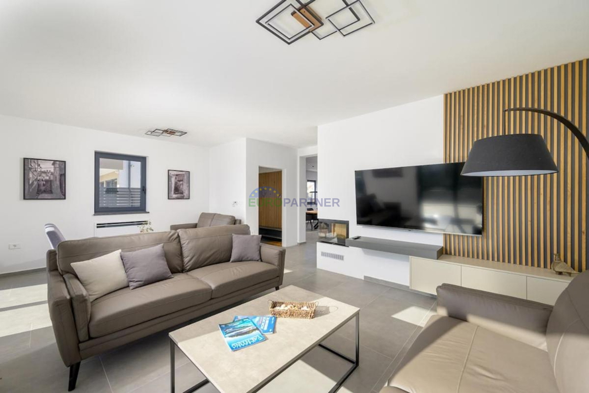 Istria, Kanfanar, villa di lusso con piscina