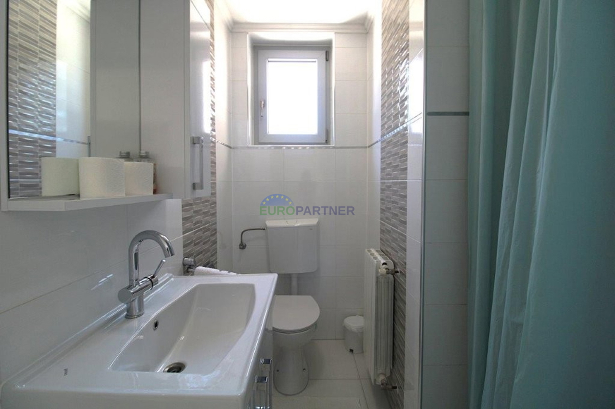 Villetta mediterranea con piscina, a 7 km da Parenzo