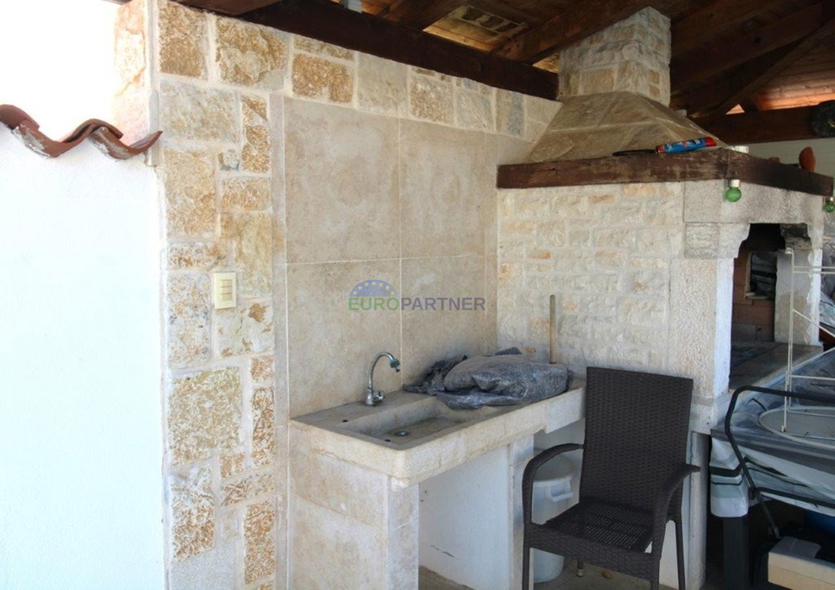 Villetta mediterranea con piscina, a 7 km da Parenzo