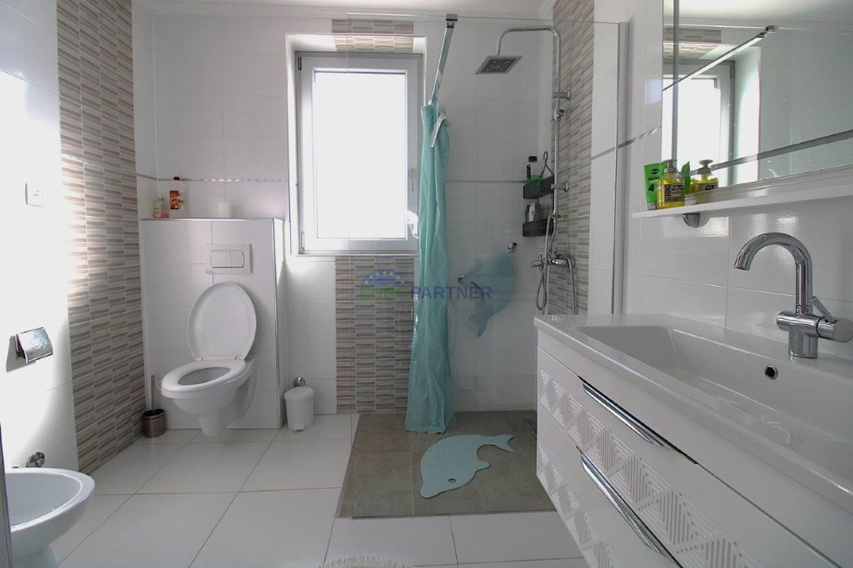 Villetta mediterranea con piscina, a 7 km da Parenzo