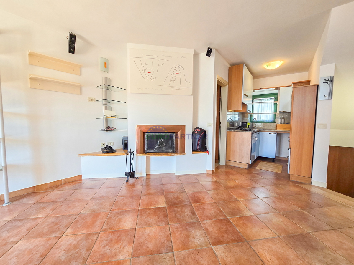 Casa con 2 appartamenti a 200 m dal mare, Poreč