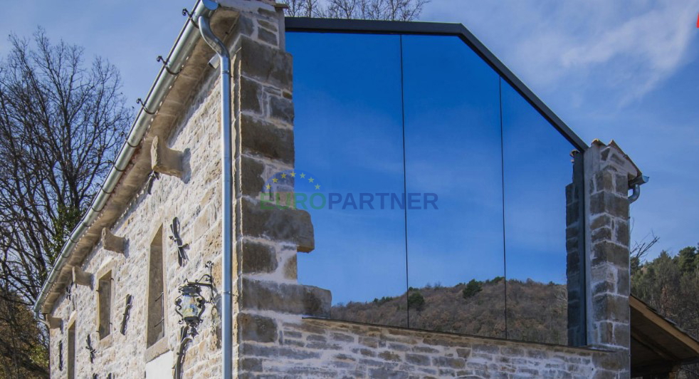 Istria, Tenuta esclusiva nel cuore di Grožnjan – completa privacy e posizione unica