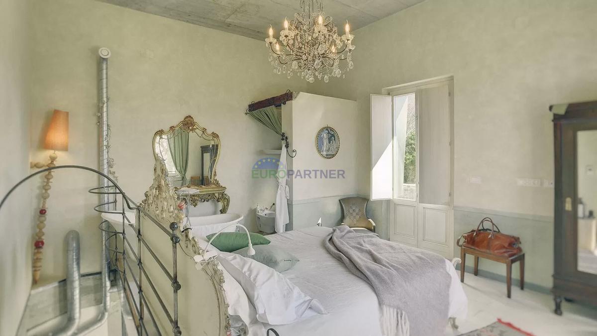 Istria, Tenuta esclusiva nel cuore di Grožnjan – completa privacy e posizione unica