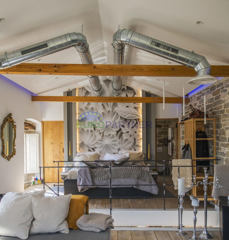 Istria, Tenuta esclusiva nel cuore di Grožnjan – completa privacy e posizione unica