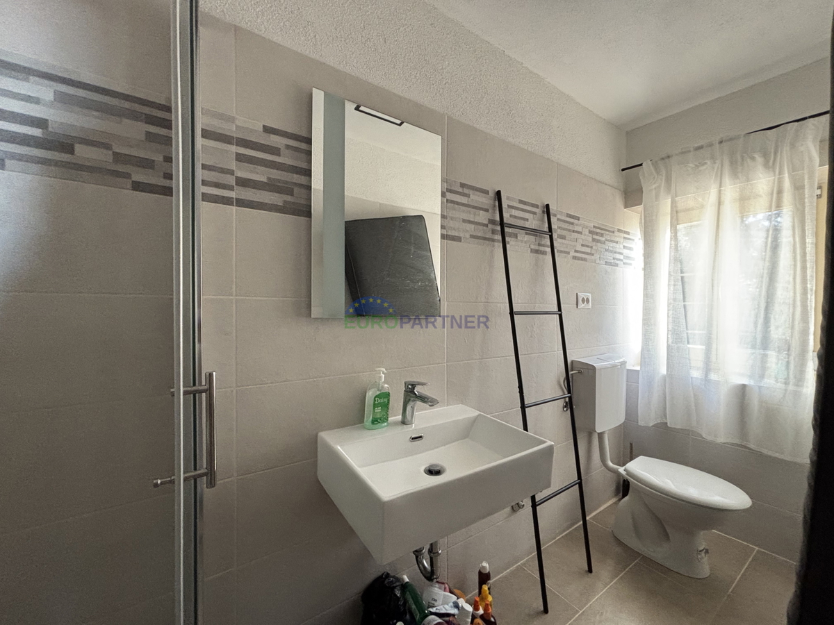 Istra, Tar, splendida casa in pietra con piscina