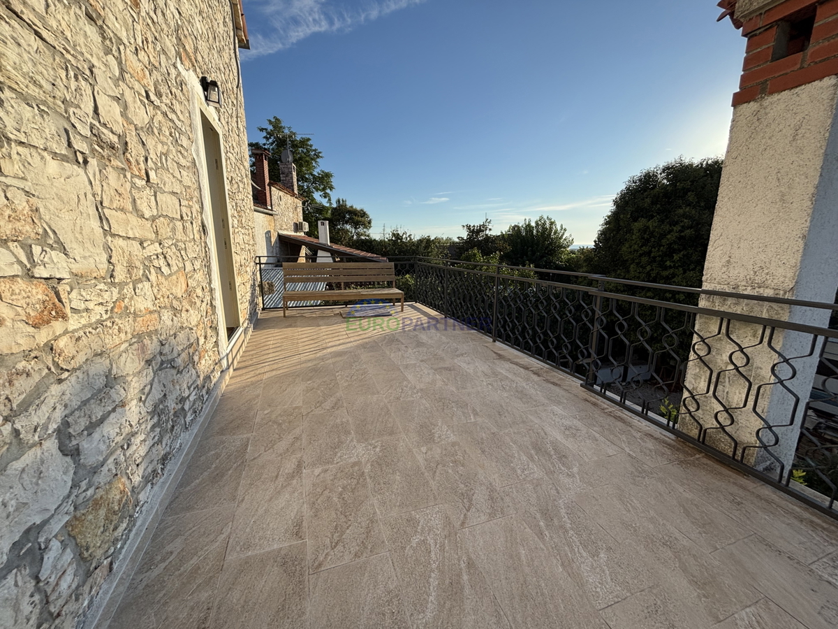 Istra, Tar, splendida casa in pietra con piscina