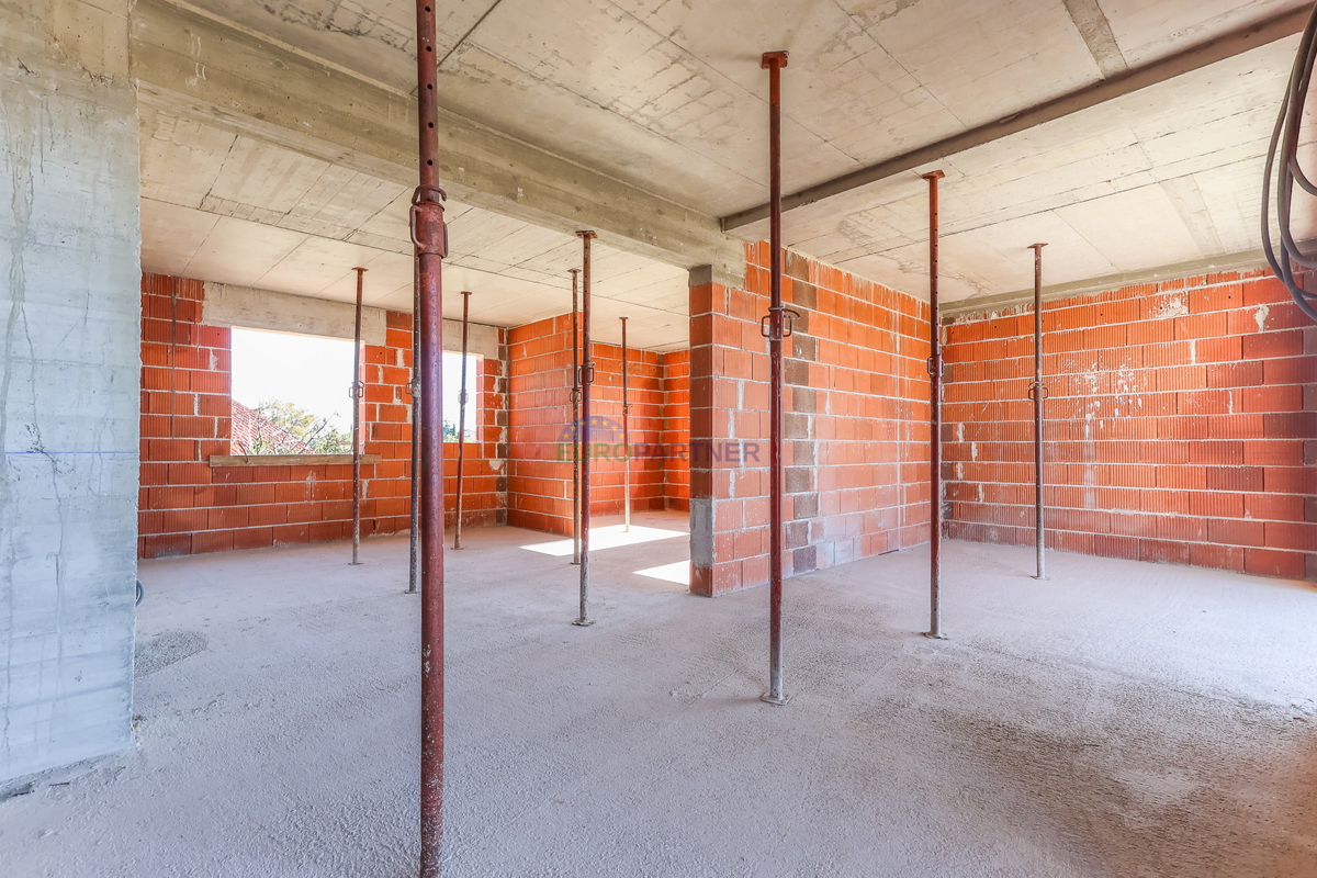 Appartamento in nuova costruzione con vista mare, Poreč