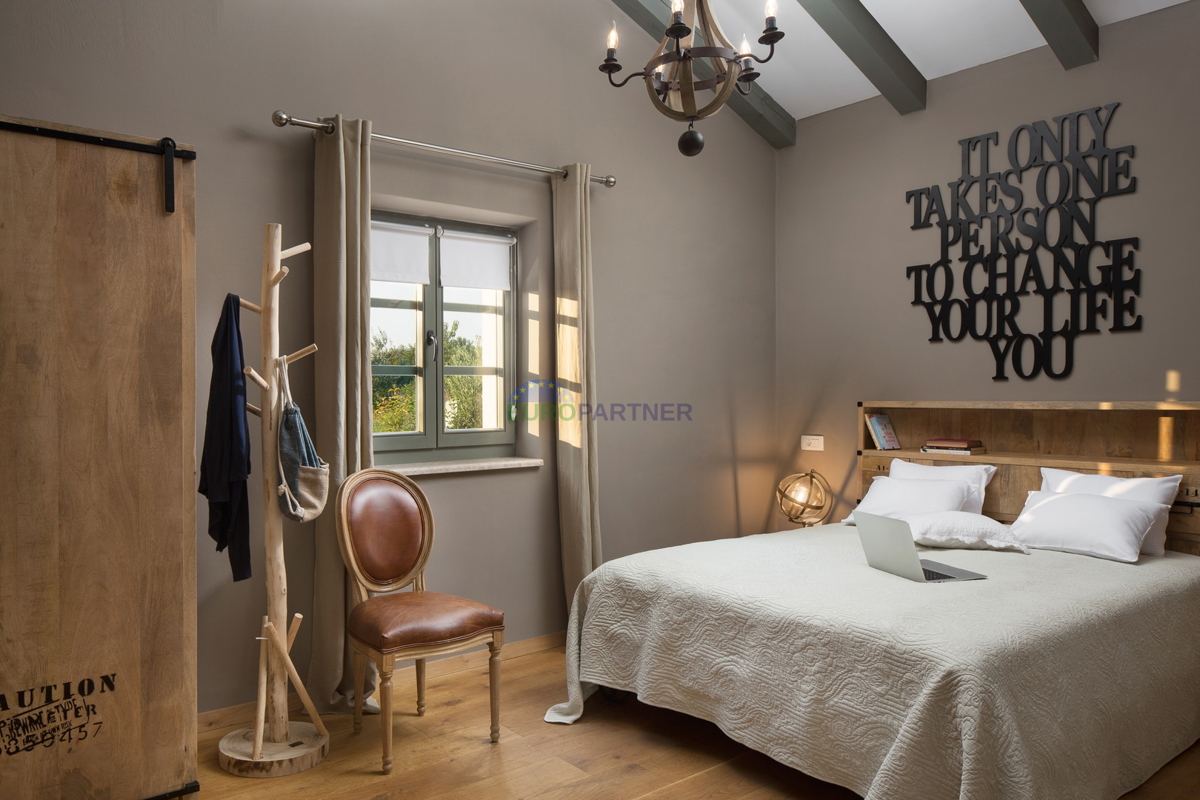 Bellissima villa mediterranea, a 12 km da Parenzo