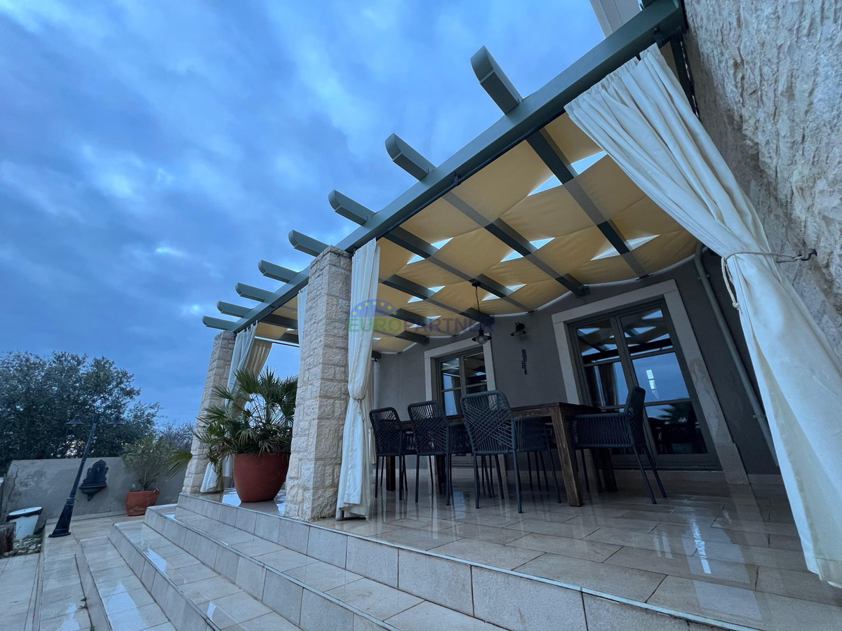 Bellissima villa mediterranea, a 12 km da Parenzo