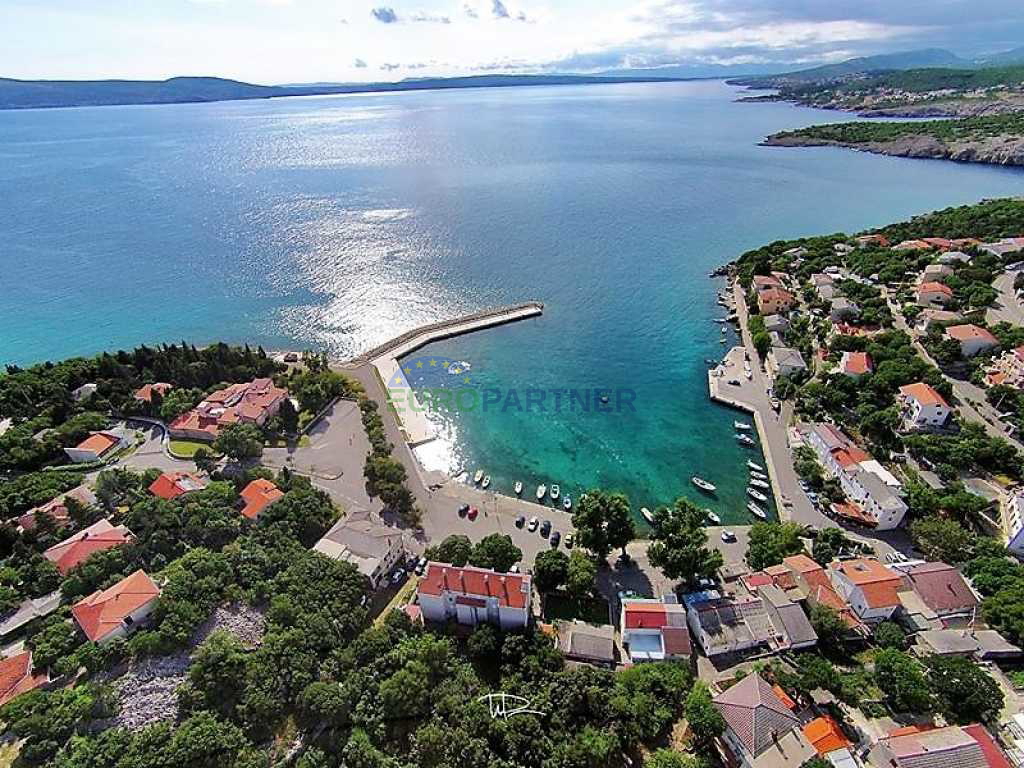 Terreno con vista panoramica sul mare vicino a N.Vinodolski