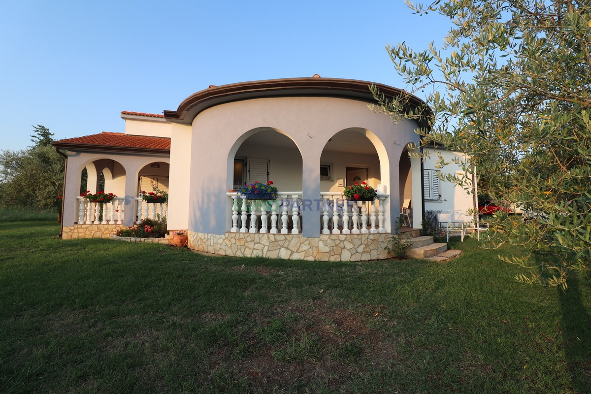 Zona di Visignano - casa a un piano con 3 camere da letto e un ampio giardino