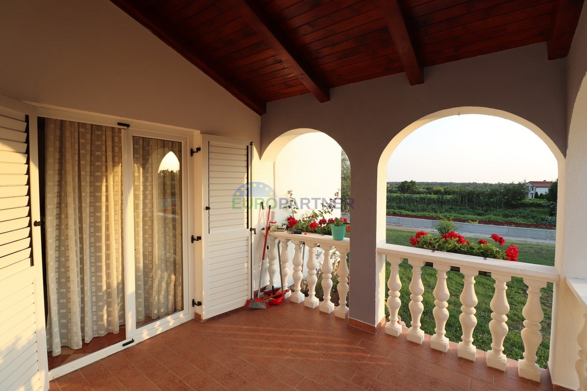 Zona di Visignano - casa a un piano con 3 camere da letto e un ampio giardino