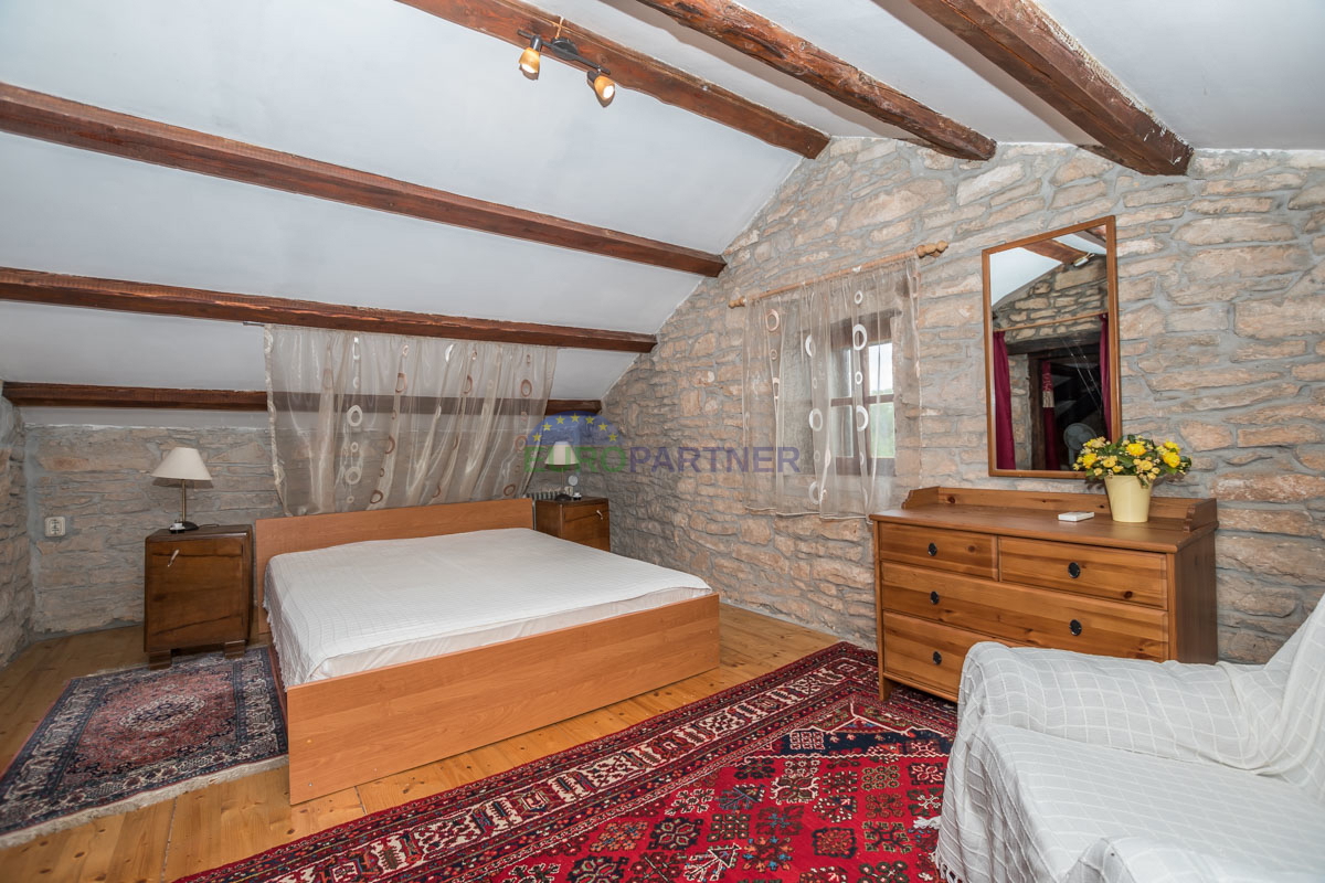 Istria, Marčana: Casa in pietra con piscina e ampio cortile