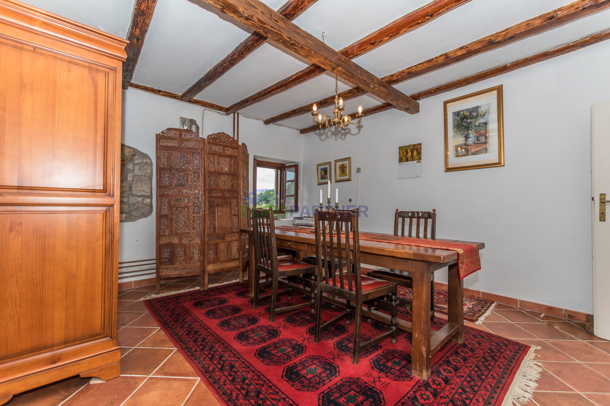 Istria, Marčana: Casa in pietra con piscina e ampio cortile