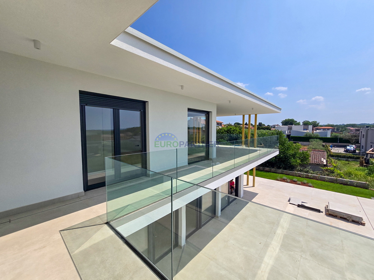 Esclusiva villa di design nelle vicinanze di Parenzo, Istria