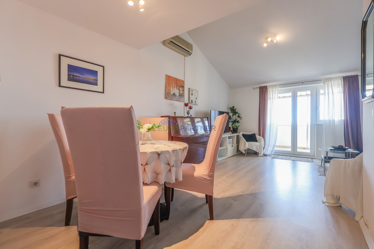 Appartamento con vista mare, 300 metri dal mare, Parenzo, Istria