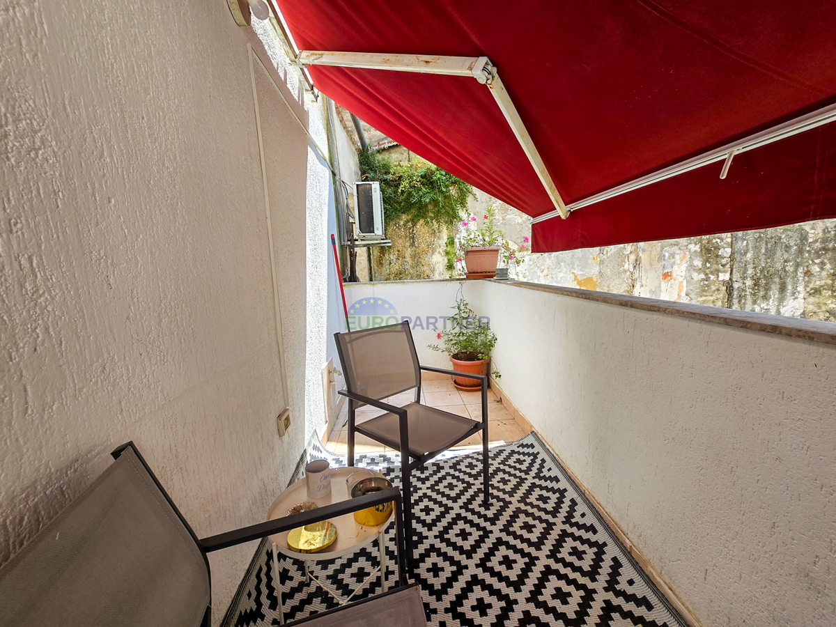 Istria, Parenzo, appartamento ammobiliato nel centro della città