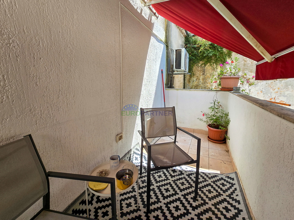 Istria, Parenzo, appartamento ammobiliato nel centro della città