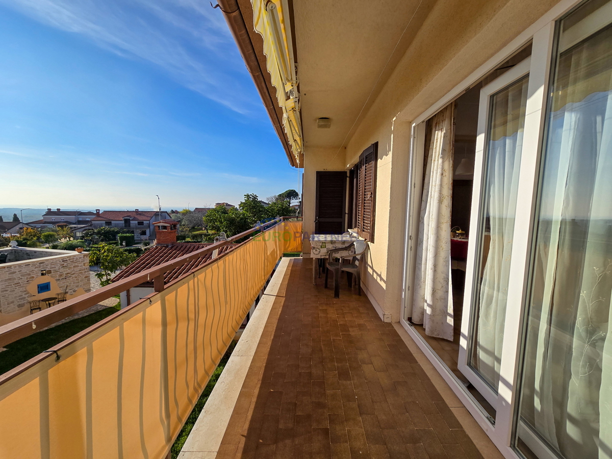 Casa familiare con locale commerciale, capannone di produzione/magazzino, vicino a Visignano