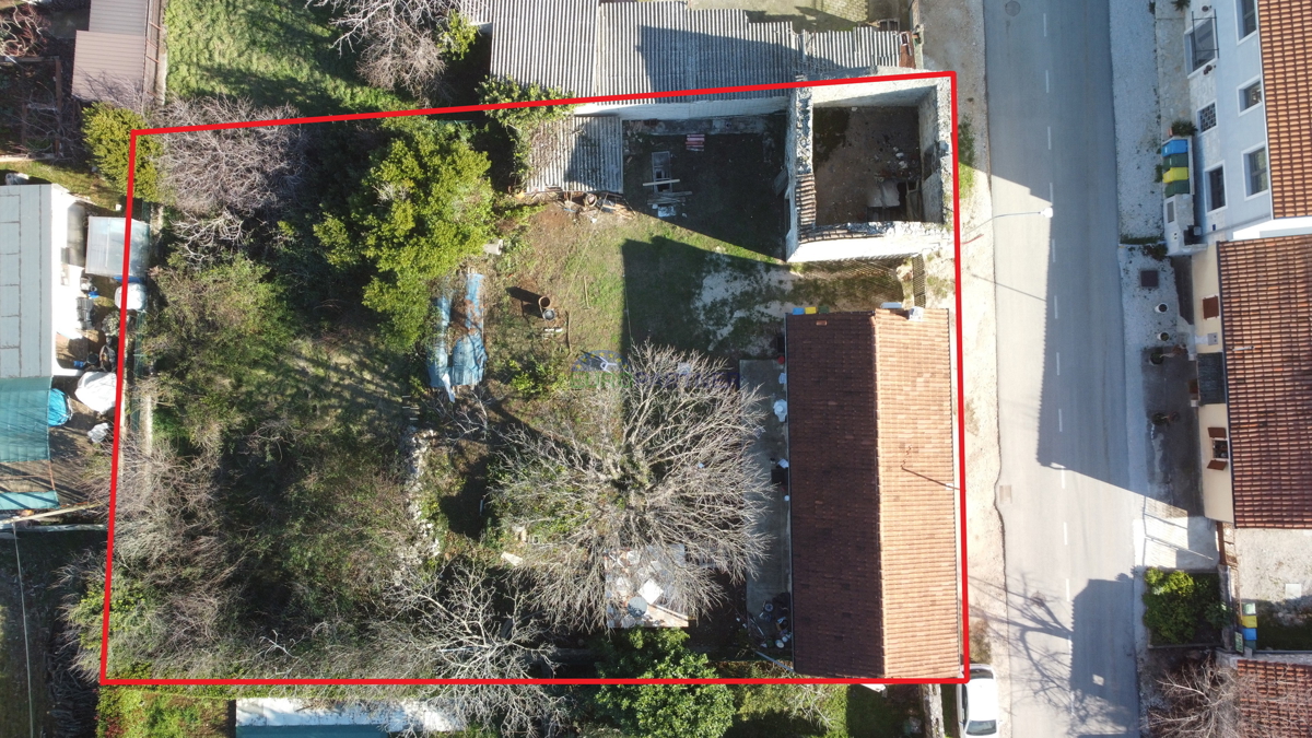 Due cottage in pietra, dintorni di Poreč