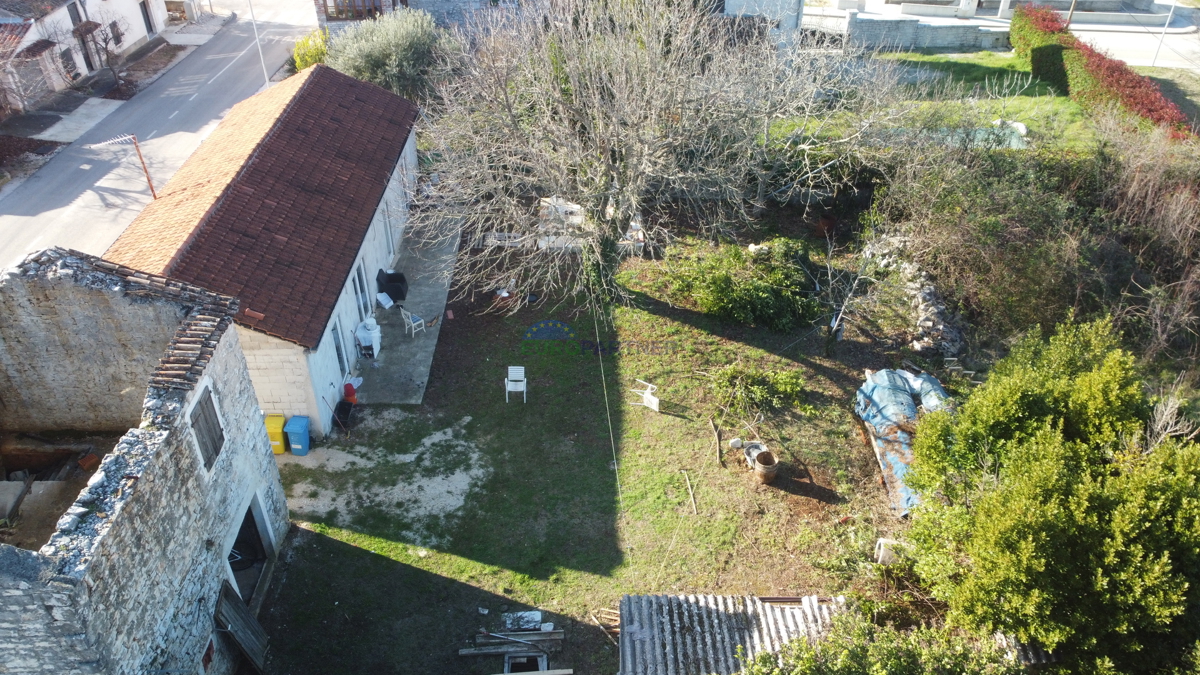 Due cottage in pietra, dintorni di Poreč