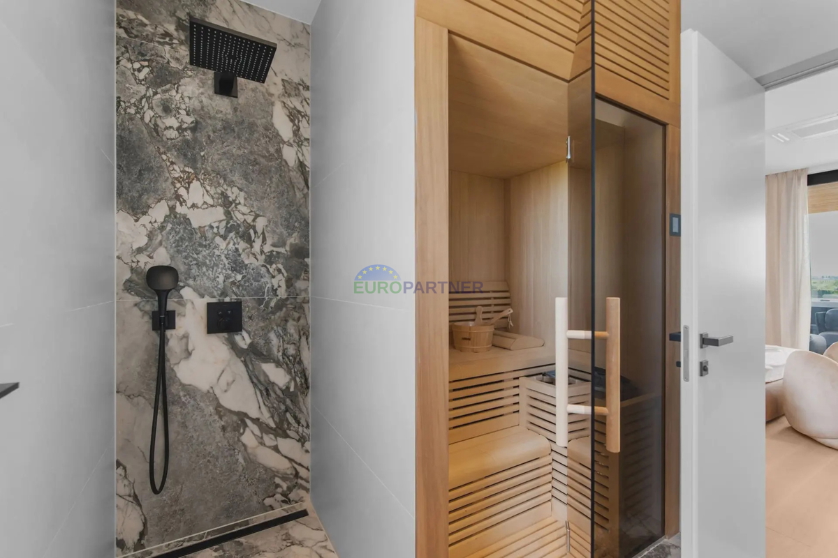 Attico con vista mare, a 800 m dal mare, dintorni di Parenzo