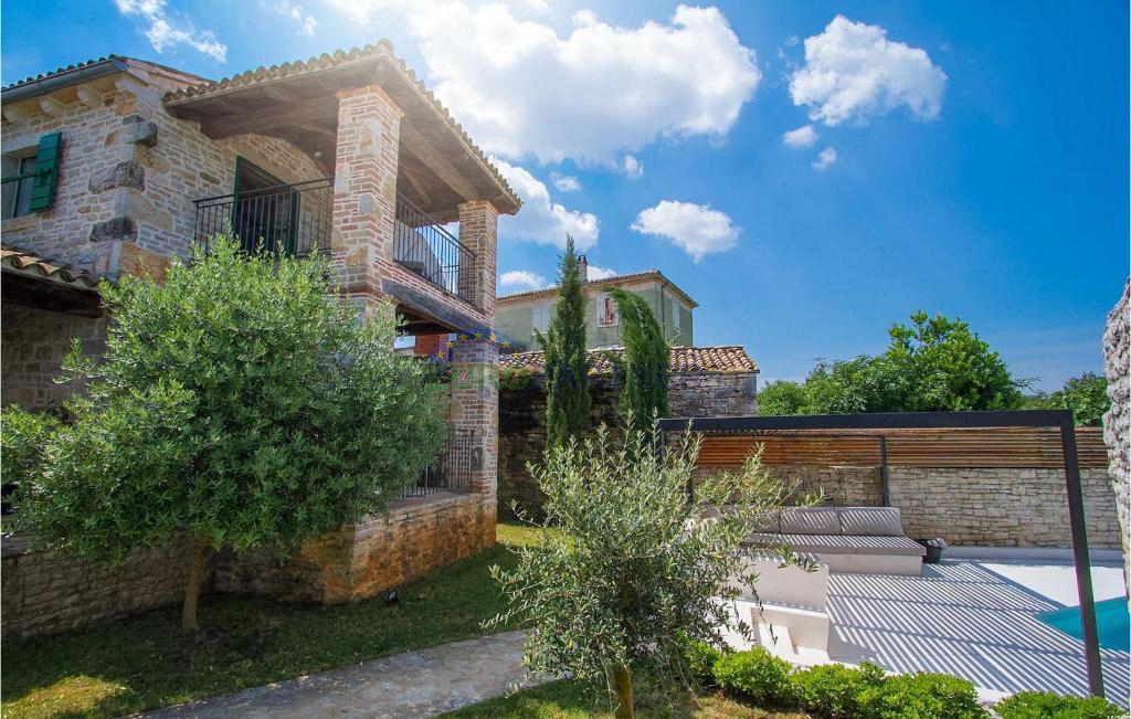 Istria, Baderna, autentica casa in pietra dopo la ristrutturazione